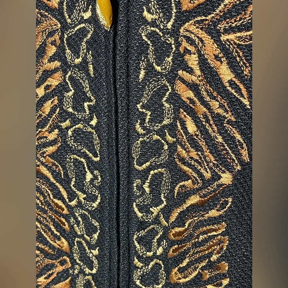 St John Collection Metallic Black Jacket Santana Knit Embroidery Animal Print 8 - Picture 4 of 7